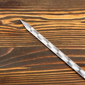 Шампур с деревянной ручкой, металл - 3 мм, ширина - 12 мм, рабочая длина - 50 см