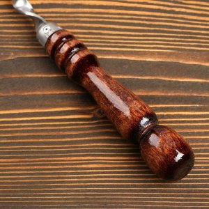 Шампур с деревянной ручкой, металл - 3 мм, ширина - 12 мм, рабочая длина - 50 см