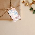 Открытка-шильдик на подарок «Снежинки» 5×9 см