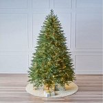 ЕЛЬ  С ЛАМПОЧКАМИ ЛИТАЯ ВЕРСАЛЬСКАЯ