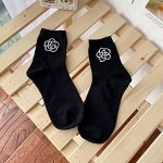 Женские носки, декор цветок из бисера, цвет черный