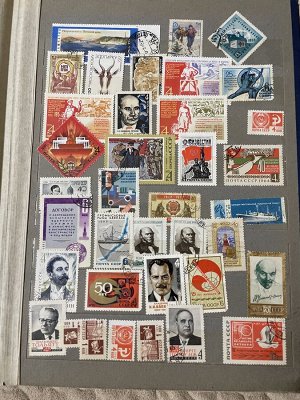 Большой советский альбом с коллекцией марок (зелёный)