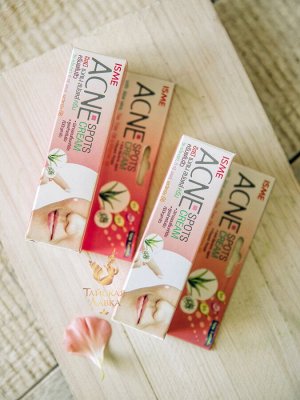 Крем от акне точечный "Алоэ Вера и Чайное дерево" Isme / Isme Acne Spots Cream