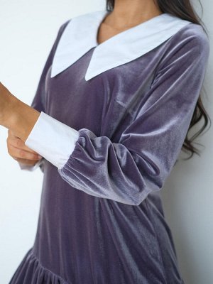 Платье бархатное с белым воротником дымчато-фиолетовое. Цвет дымчато-фиолетовый