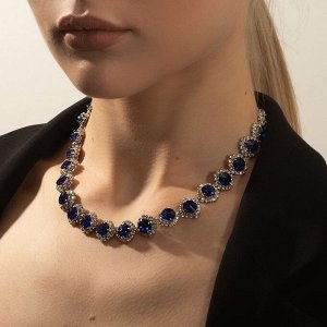 Колье «Драгоценность» круг в стразах, синее в серебре, 32 см