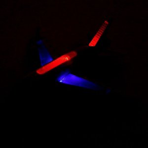 Самолет «Лайнер», работает от батареек, световые и звуковые эффекты