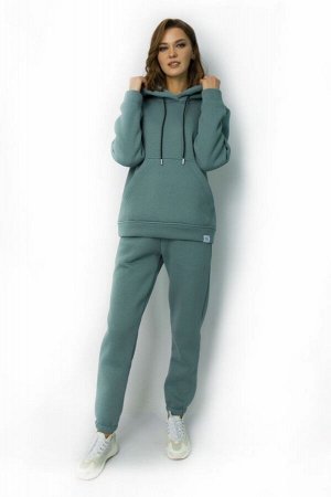 Костюм Костюм Kivviwear 40524053/18 нефрит 
Состав: ПЭ-26%; Хлопок-70%; Эластан-4%;
Сезон: Осень-Зима
Рост: 170

Костюм утепленный на флисе. Худи Classic модели 4052 с капюшоном на подкладке из основ
