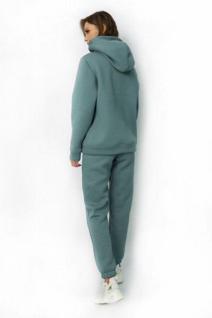 Костюм Костюм Kivviwear 40524053/18 нефрит 
Состав: ПЭ-26%; Хлопок-70%; Эластан-4%;
Сезон: Осень-Зима
Рост: 170

Костюм утепленный на флисе. Худи Classic модели 4052 с капюшоном на подкладке из основ