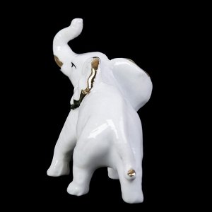 Сувенир керамика "Белый слон с золотыми бивнями" 5,7х8х3 см