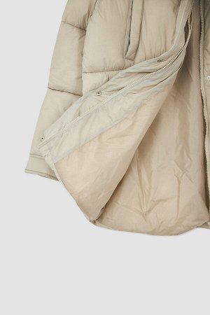 Утепленное водонепроницаемое легкое длинное стеганое пальто с капюшоном