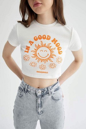 Укороченная футболка SmileyWorld Slim Fit с круглым вырезом и короткими рукавами