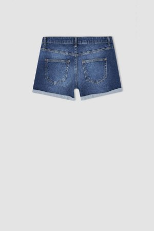 Рваные джинсовые мини-шорты Wanna с подвернутыми штанинами