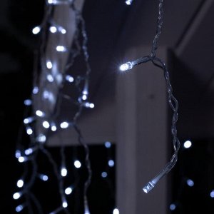 УЦЕНКА Гирлянда «Бахрома», 3?0.6 м, IP44, УМС, 160 LED, 220 В, прозрачная нить, свечение белое