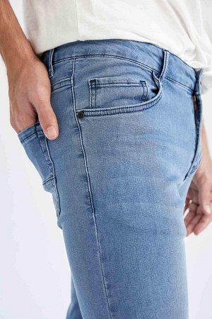 Узкие джинсы с нормальной талией