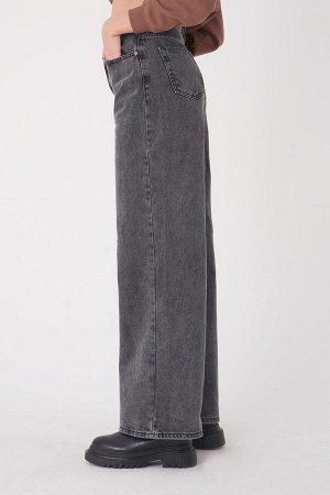 Светло-копченые широкие джинсы с высокой талией