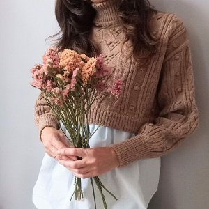 Интересный женский свитер