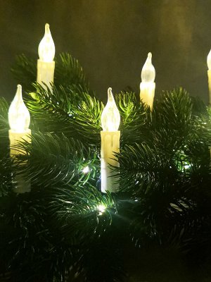 Гирлянда «Нить» 6 м с насадками «Свечи на прищепке», IP20, тёмная нить, 30 LED, свеч тёплое белое