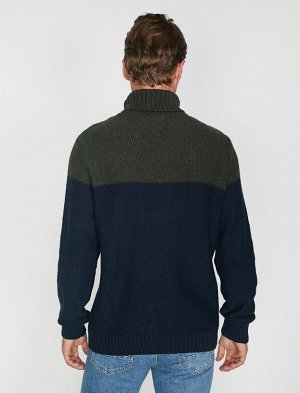 Вязаный свитер из трикотажа