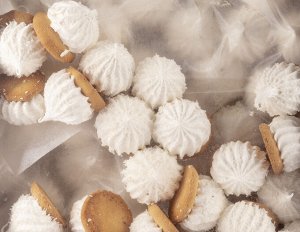 Вкуснотеевъ Печенье сдобное песочное с зефирной начинкой