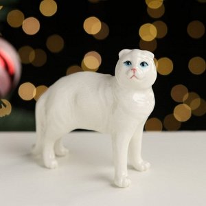 Сувенир "Вислоухая кошка" 9 х 4 х 10см , ручная работа, фарфор цвет МИКС