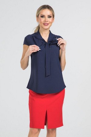 Блуза Элегантная блузка из легкой эластичной ткани. Расцветка темно-синий. Горловина оформлена стойкой переходящей в завязку - бант. Рукава короткие 10 см. Низ ровный, без разрезов. Без застёжки. Без 