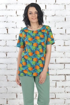 Блуза Блуза из трикотажного полотна с добавлением эластана. Расцветка ананас на тёмно-синем. Круглый вырез горловины. Короткие рукава 22 см. Низ прямой. Без подклада без застёжки. ДИ в 42-44 р 66 см, 