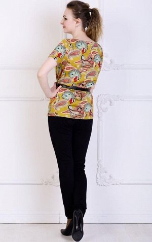 Блуза Эффектная блуза с коротким рукавом и воротником лодочка. Расцветка принт пейсли на жёлтом. Материал высококачественный индийский хлопок сатин. Рост модели - 164 см. размер изделия 42 . Состав хл