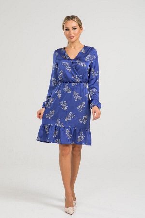 Платье Элегантное воздушное платье приталенного силуэта. Выполнено из легкой эластичной плательной ткани шелк стейч. Расцветка растительный принт на синем. Втачные длинные рукава 63 см. Платье собрано