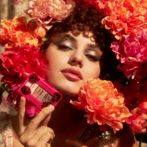 VS Палетка теней для век "Fleurs naturelles" 04, серебристо-белый металический блеск