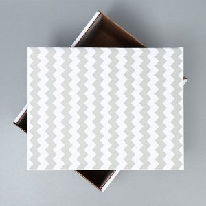 Складная коробка белая «Зигзаги», 31,2 х 25,6 х 16,1 см