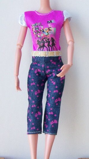 Джинсы с блузкой для Барби