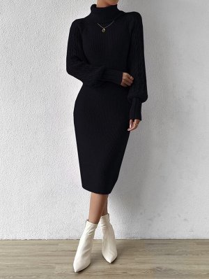 Платье-свитер с высоким воротником фактурной вязки с рукавом-реглан без пояса