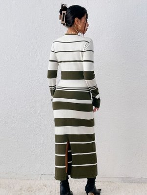 Платье-свитер в полоску контрастный без пояса