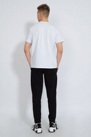 Футболка Футболка Kivviwear 1010/11 белый 
Состав: Хлопок-92%; Эластан-8%;
Сезон: Осень-Зима
Рост: 170

Джемпер мужской классического кроя. Принт методом термопереноса, цифровая печать. Ткань кулирна