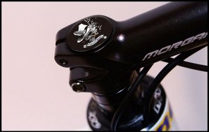 Крышка на рулевую колонку (Top Cap) CNC (C)