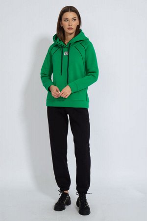 Костюм Костюм Kivviwear 40604053/07 черный/зеленый 
Состав: ПЭ-26%; Хлопок-70%; Эластан-4%;
Сезон: Осень-Зима
Рост: 170

Костюм утепленный на флисе. Худи с рукавом реглан с капюшоном на подкладке из 