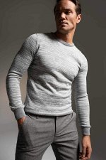 Трикотажный свитер узкого кроя с круглым вырезом