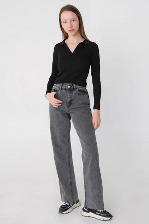 Дымчатые широкие джинсы с высокой талией