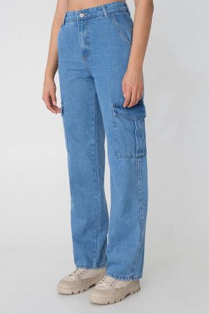 Голубые джинсовые джинсы с высокой талией и широкими штанинами с карманами