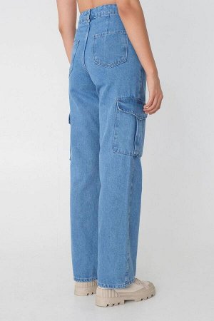 Голубые джинсовые джинсы с высокой талией и широкими штанинами с карманами