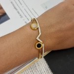 Жесткий браслет на руку, цвет золотистый со стразами, 371626, арт.706.656