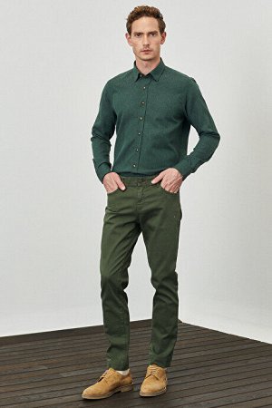 Удобные облегающие брюки цвета хаки, растягивающиеся на 360 градусов во всех направлениях