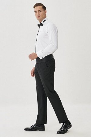 Черные брюки классического кроя классического кроя с боковыми карманами