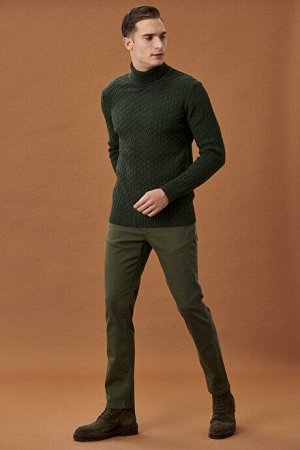 Зеленые брюки облегающего кроя облегающего кроя, эластичные на 360 градусов во всех направлениях