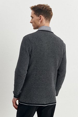 Recycle Стандартный крой Нормальный крой с круглым вырезом Черно-серый трикотажный свитер