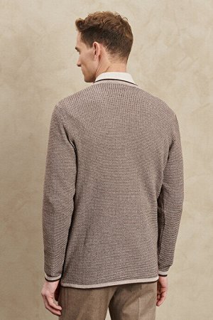Recycle Бежево-коричневый трикотажный свитер стандартного кроя с круглым вырезом стандартного кроя