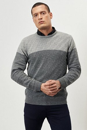 Шерстяной трикотажный свитер стандартного кроя с круглым вырезом и узором GRI-FUME