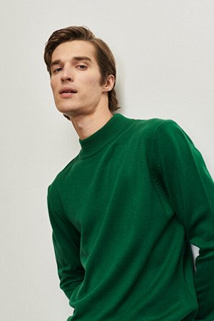 Зеленый трикотажный свитер стандартного кроя с защитой от скатывания