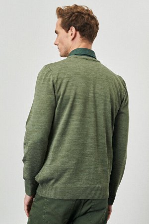Ткань с защитой от пиллинга Стандартный крой с круглым вырезом Фактурный зеленый трикотажный свитер