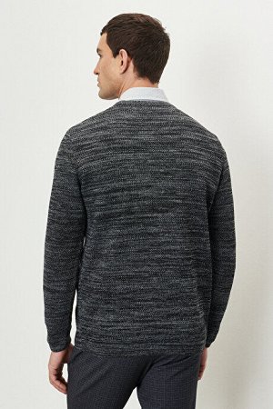 Черно-серый трикотажный свитер стандартного кроя с круглым вырезом и узором Recycle